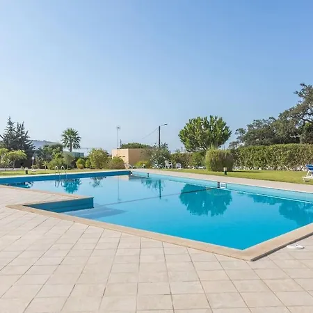 Nyaraló Crastos Pool & House *