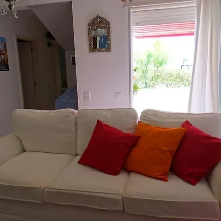 Semesterbostad Crastos Pool & House *
